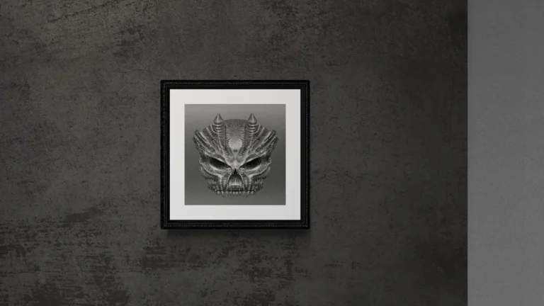 Gerahmter Druck des digitalen Gemäldes "Grey Skull" von Michael Quarz an einer dunkelgrauen Wand